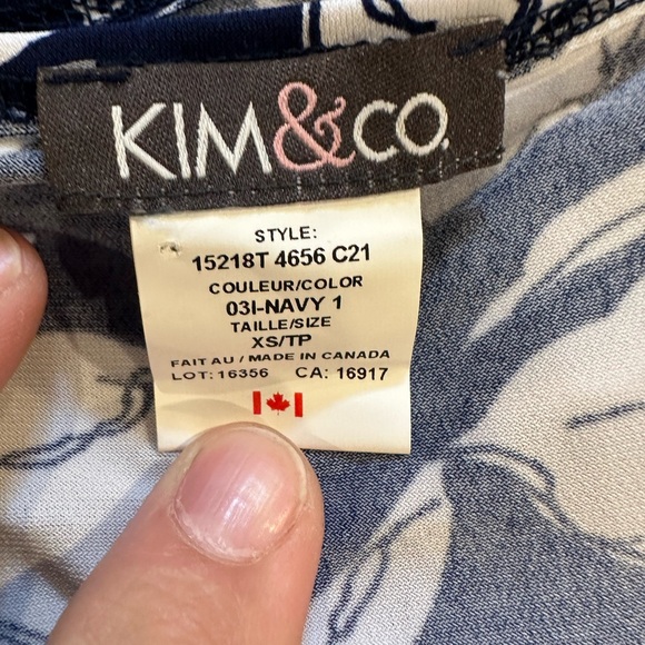 Kim & Co. Brazil Knit Short Sleeve Ruched Front Top - Picture 11 of 11